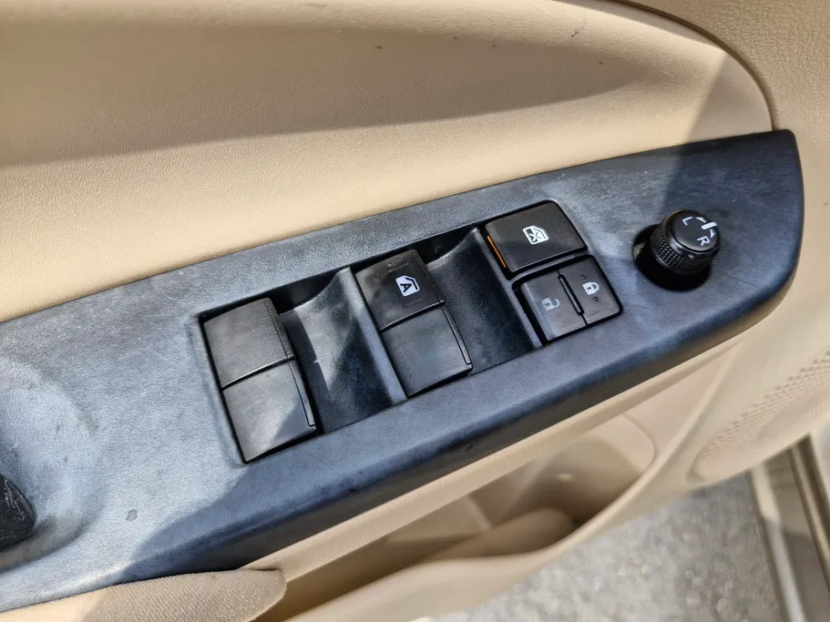 2021 Toyota Yaris  Y 