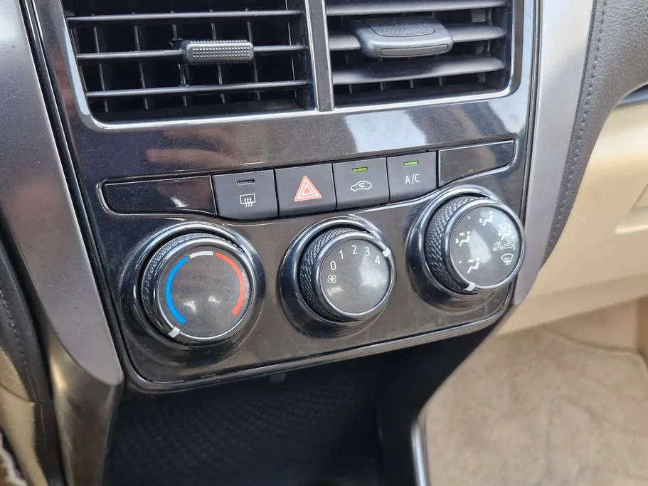 2021 Toyota Yaris  Y 