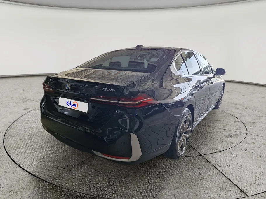 2024 BMW 5 Series 520i 