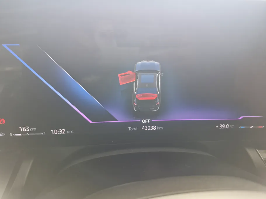 بي ام دبليو الفئة الخامسة 520i 2024 