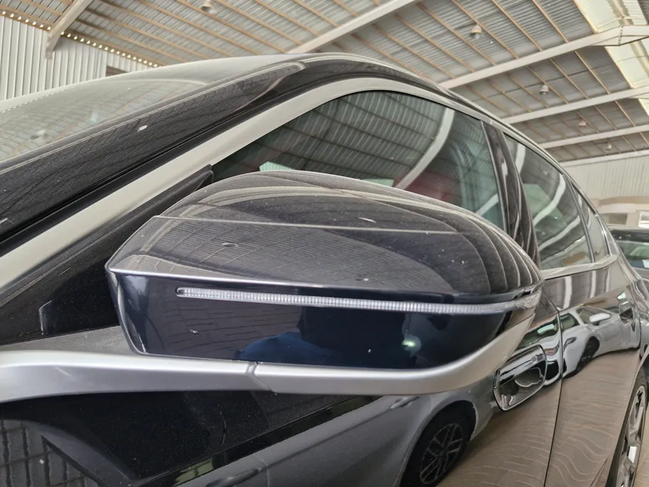 بي ام دبليو الفئة الخامسة 520i 2024 