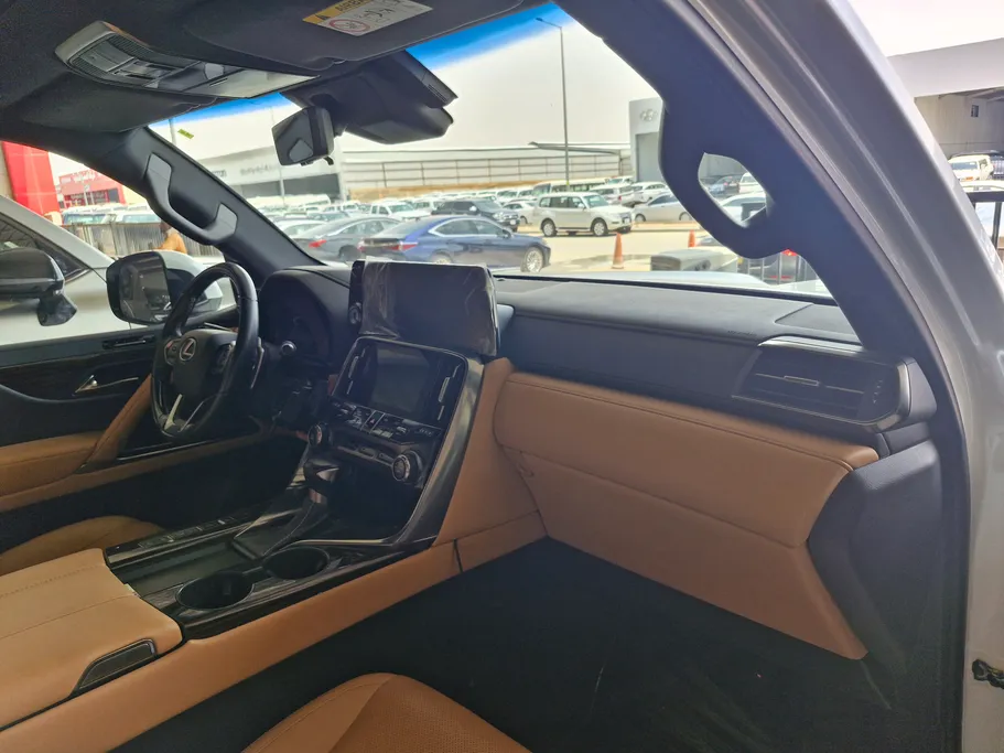 لكزس LX 600 BB Elite 2024 