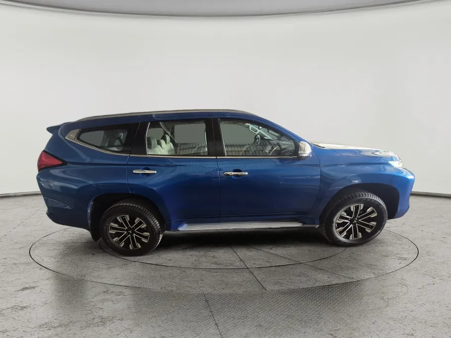 2023 Mitsubishi Montero Sport GLS-Premium 