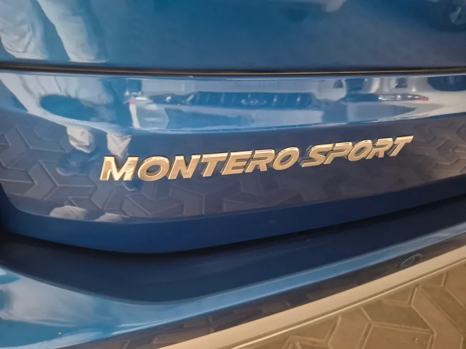 2023 Mitsubishi Montero Sport GLS-Premium 