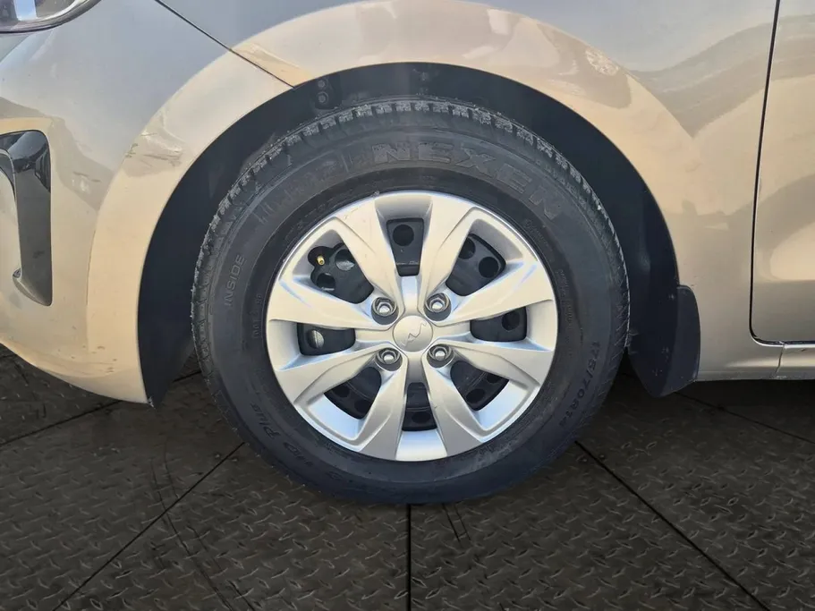 2024 Kia Pegas GL 