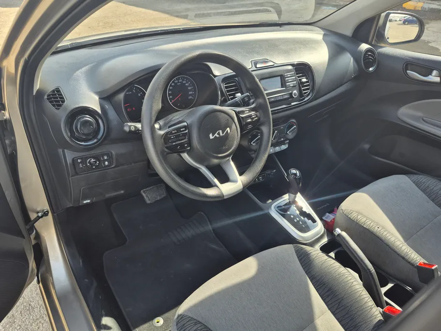 2024 Kia Pegas GL 