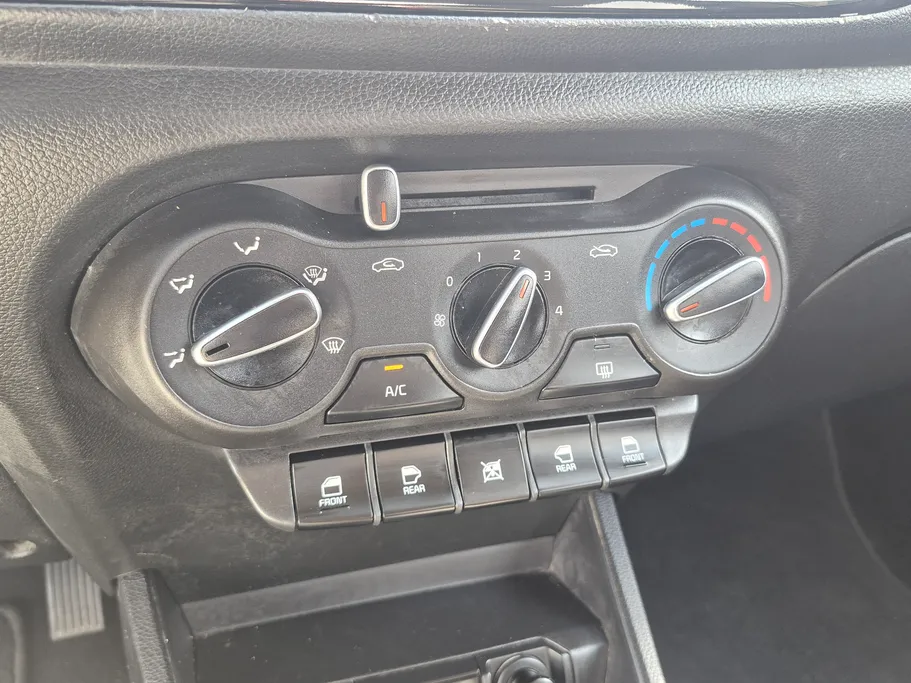 2024 Kia Pegas GL 