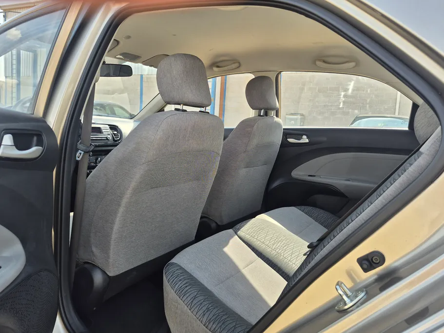 2024 Kia Pegas GL 