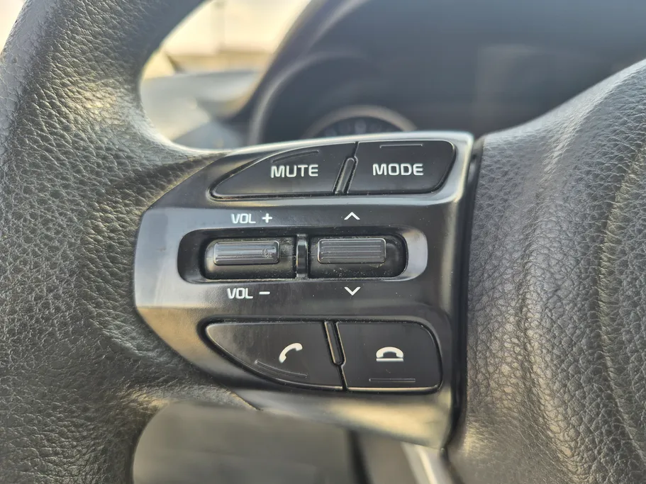 2024 Kia Pegas GL 