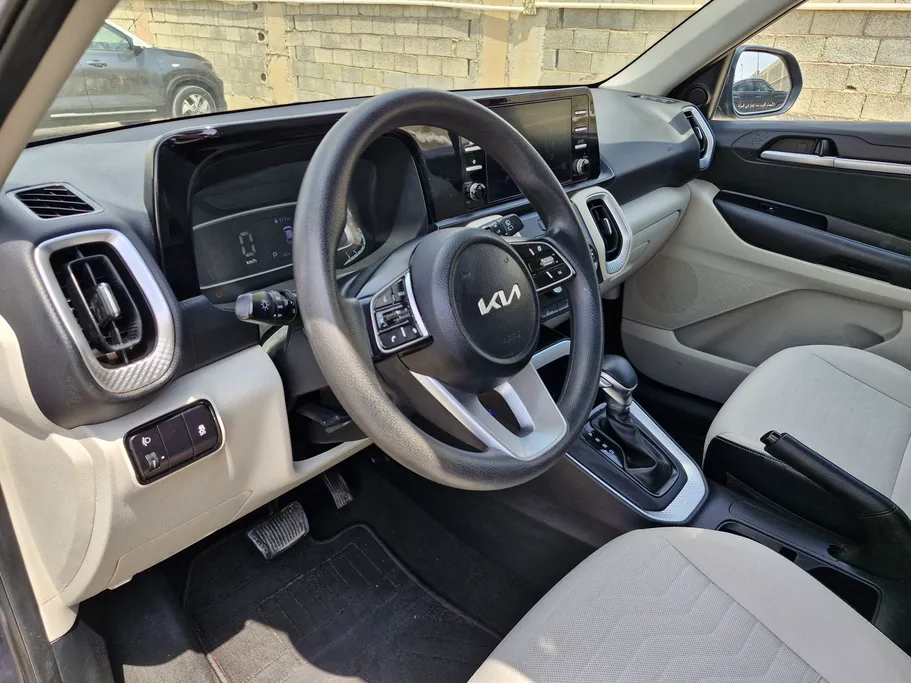 2023 Kia SONET LX 