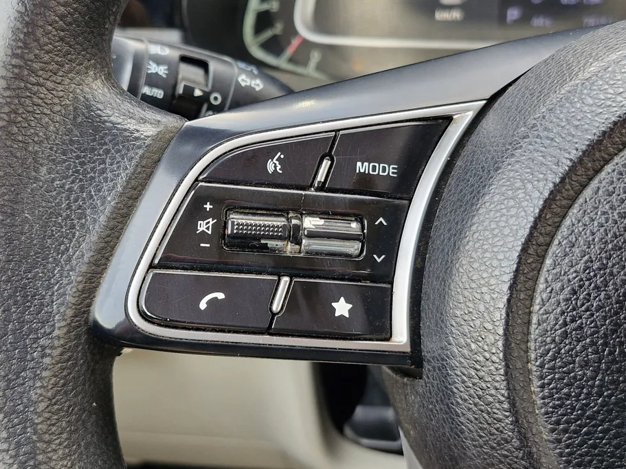 2023 Kia SONET LX 
