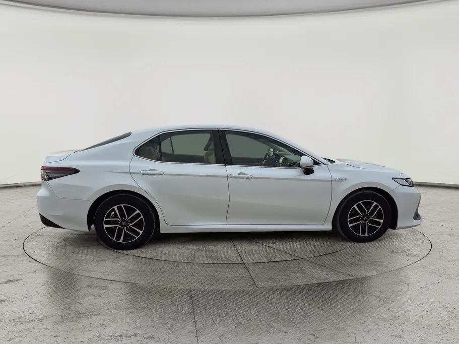2023 تويوتا Camry  LE HEV 