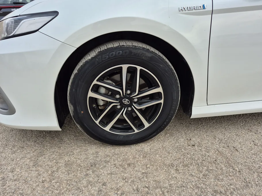 2023 تويوتا Camry  LE HEV 