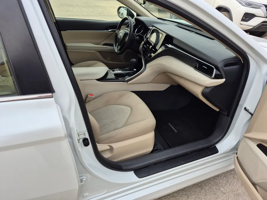 2023 تويوتا Camry  LE HEV 