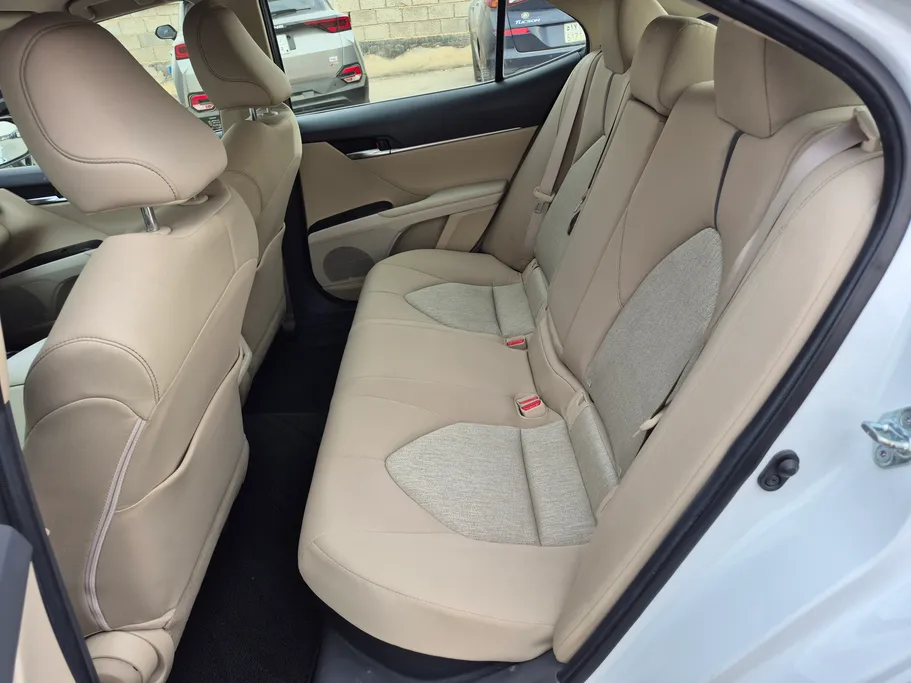2023 تويوتا Camry  LE HEV 
