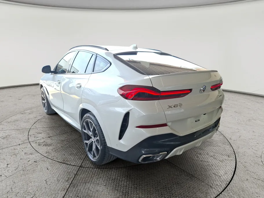 2023 BMW X Series 6 xDrive 40i 