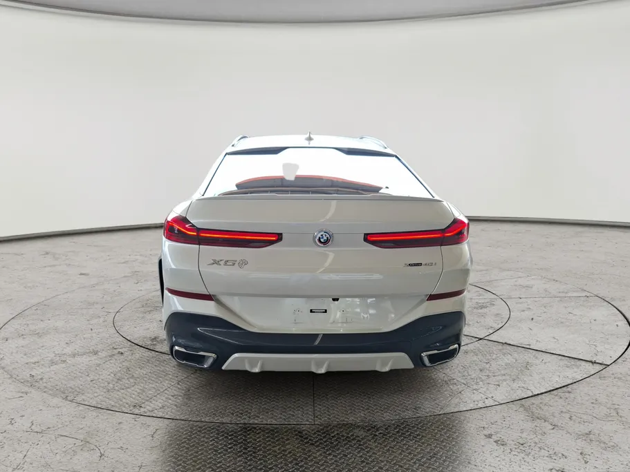 2023 BMW X Series 6 xDrive 40i 