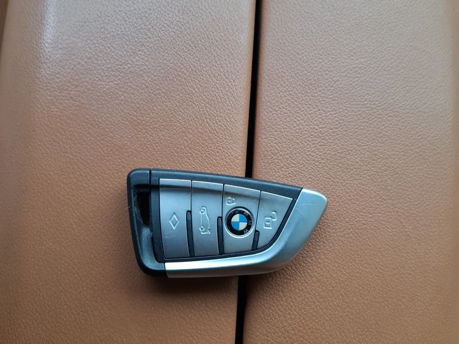 2023 BMW X Series 6 xDrive 40i 