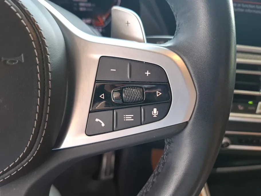 2023 BMW X Series 6 xDrive 40i 