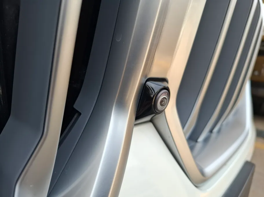 2023 BMW X Series 6 xDrive 40i 
