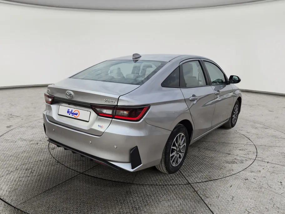 2023 Toyota Yaris  Y 