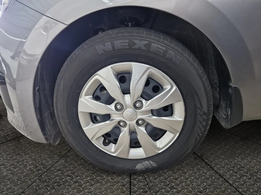 2025 Kia Pegas GL 