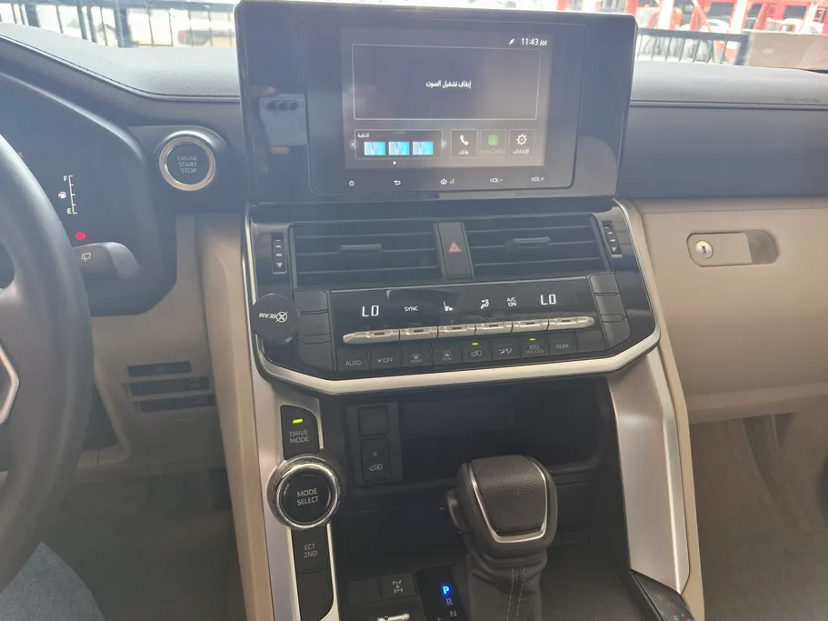 2025 Toyota Land Cruiser GXR 