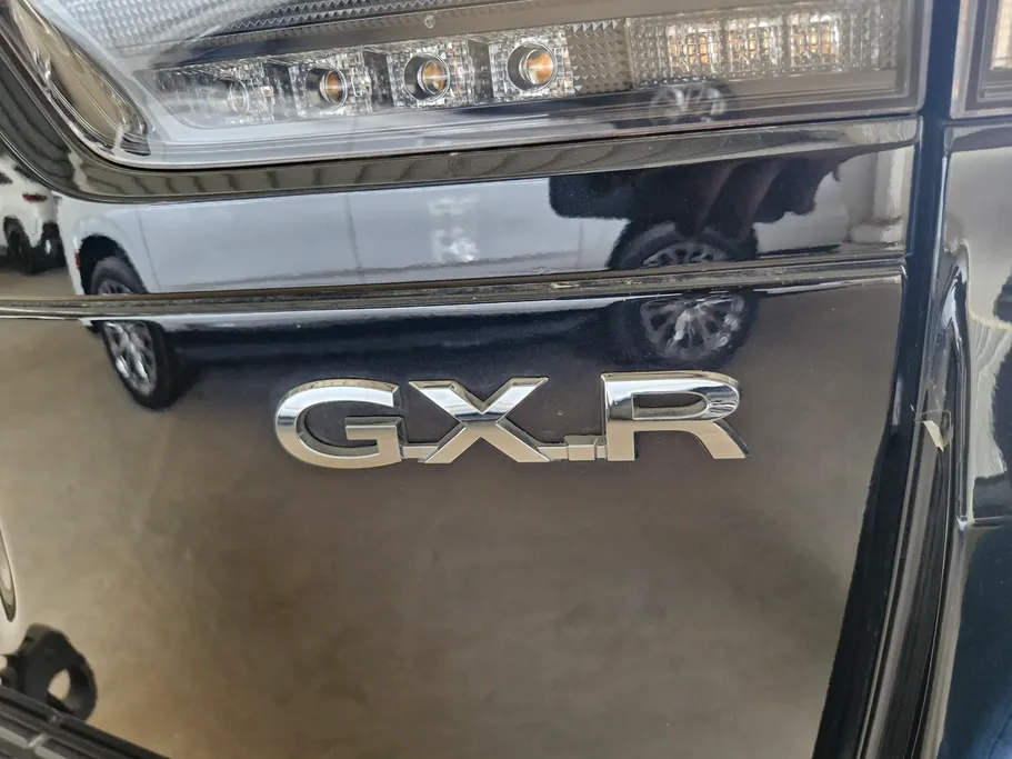2025 Toyota Land Cruiser GXR 
