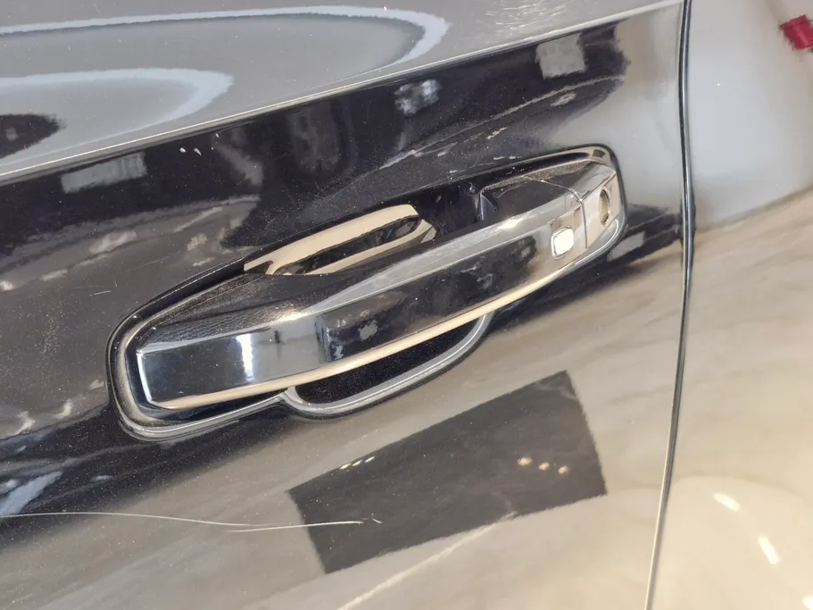 2024 GMC Yukon SLE 