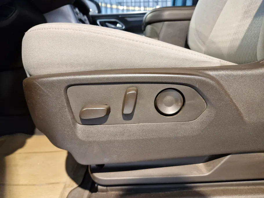 2024 GMC Yukon SLE 