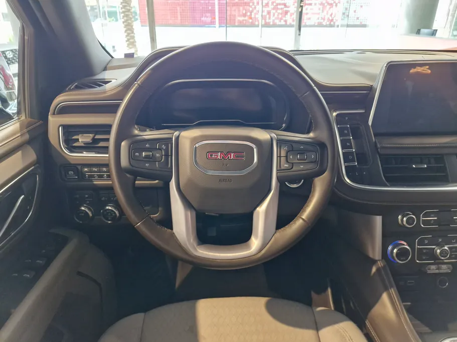 2024 GMC Yukon SLE 