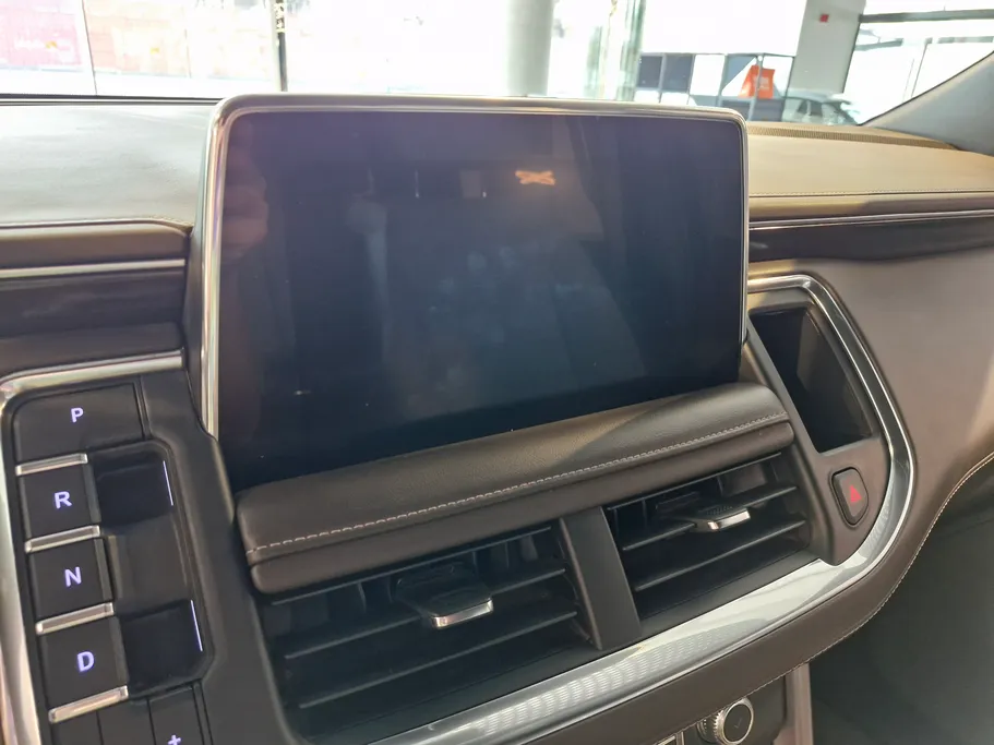 2024 GMC Yukon SLE 
