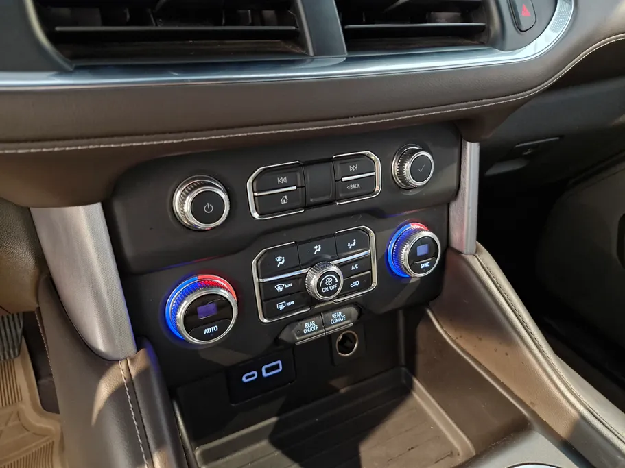 2024 GMC Yukon SLE 