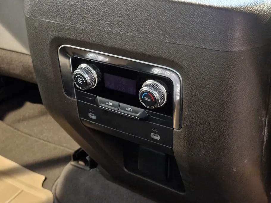 2024 GMC Yukon SLE 
