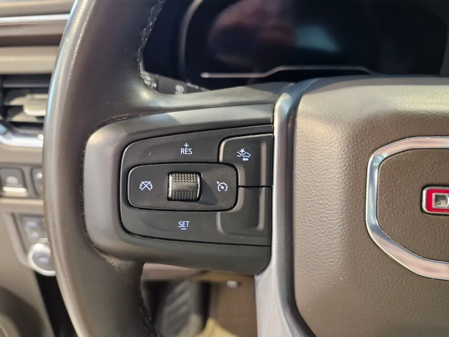 2024 GMC Yukon SLE 