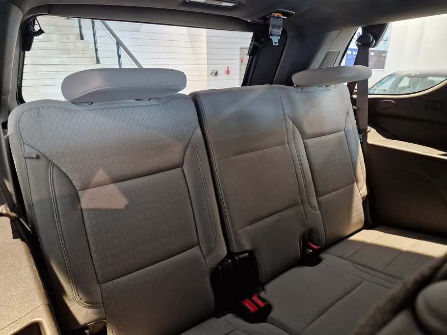 2024 GMC Yukon SLE 