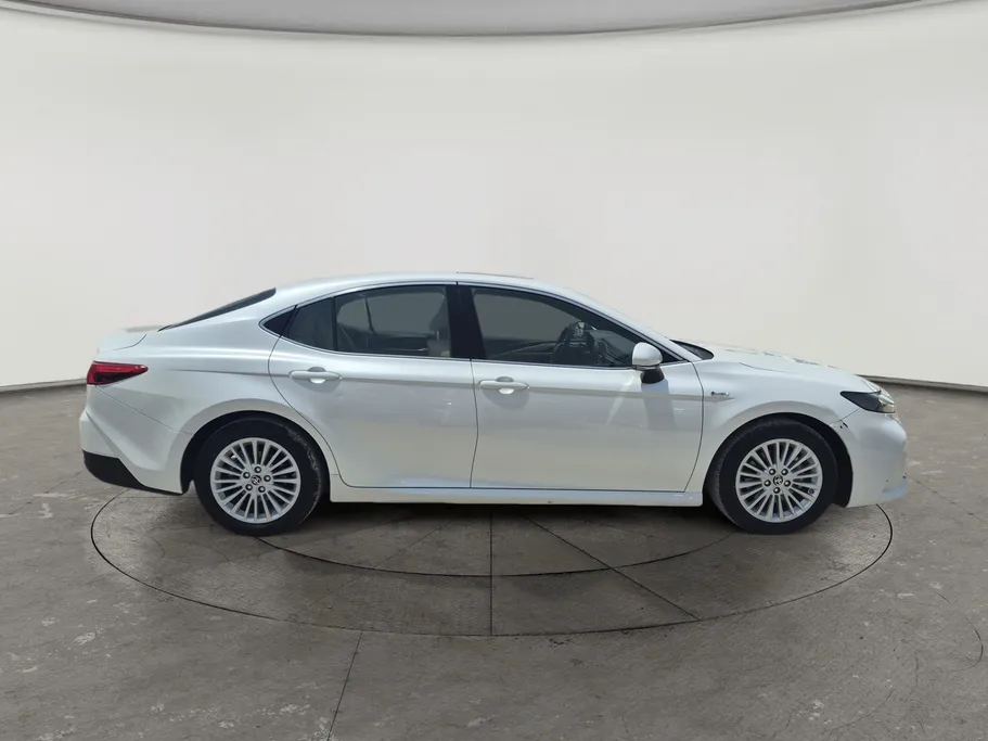 2025 Toyota Camry  E Plus HEV 