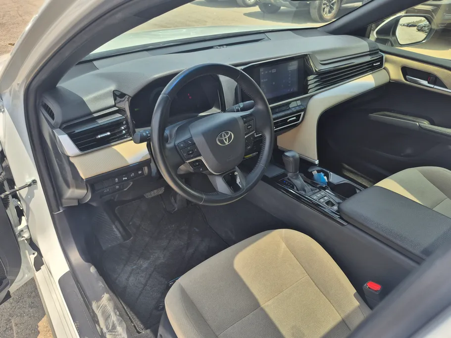 2025 Toyota Camry  E Plus HEV 