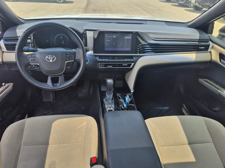 2025 Toyota Camry  E Plus HEV 
