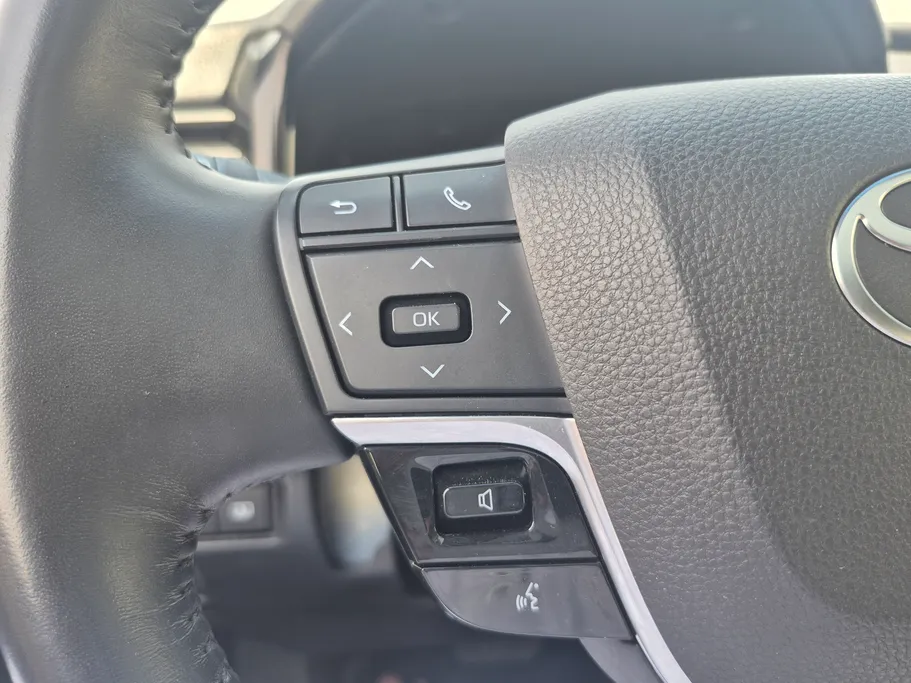 2025 Toyota Camry  E Plus HEV 