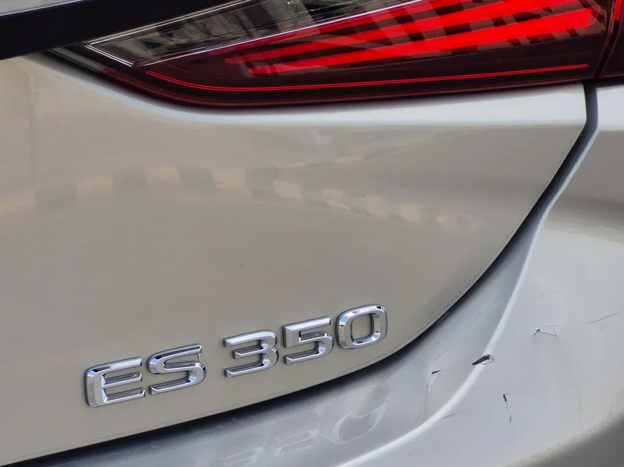 لكزس ES 350 2024 