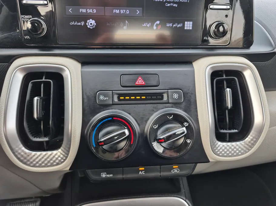 2023 Kia SONET GL 