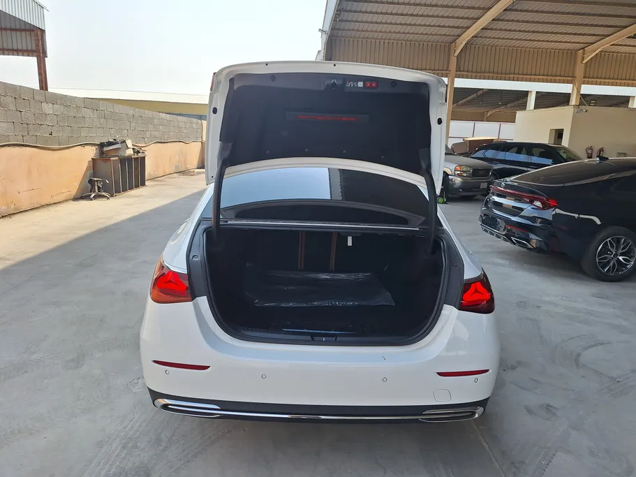 2024 Mercedes E 200 
