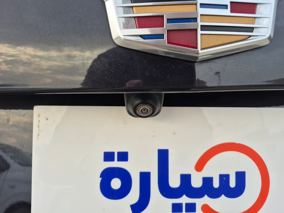 كاديلاك اكس تي 4 لاكجري 2023 