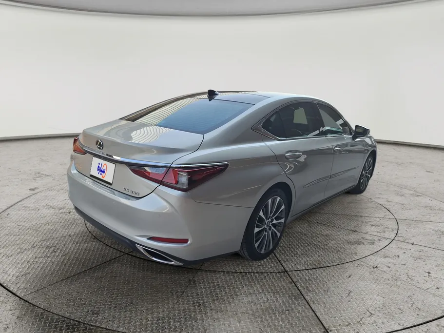 2019 Lexus ES 350 