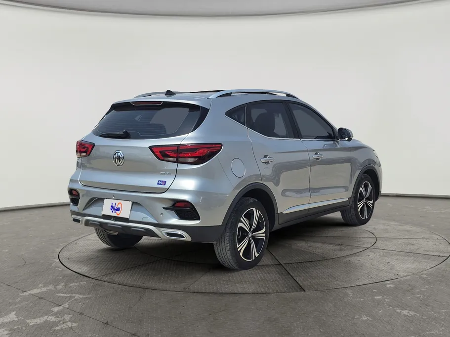 2023 MG ZS LUX 