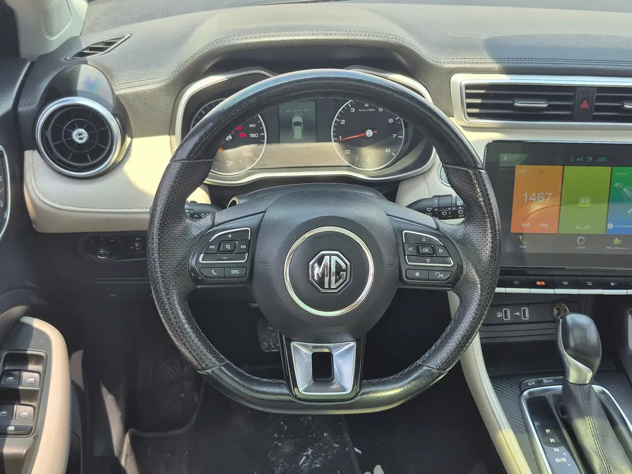 2023 MG ZS LUX 
