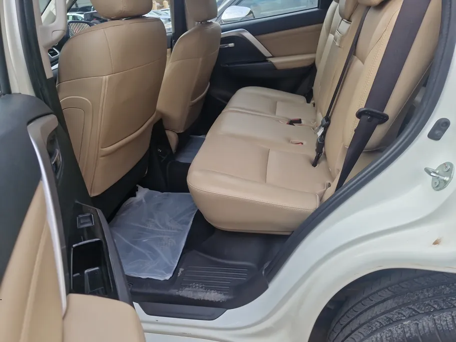 2022 Mitsubishi Montero Sport GLS-LL 