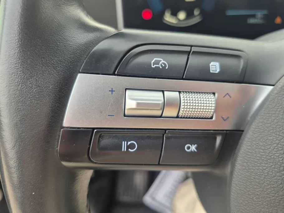 2025 Hyundai Tucson SMART (Two Tone) 