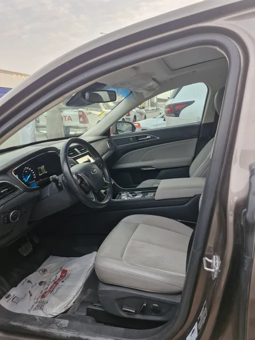 2020 Ford Taurus Trend 